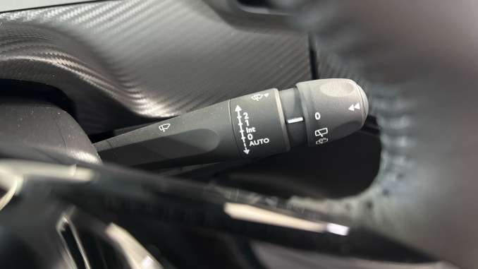 Peugeot 2008 115kW Allure 54kWh 5dr Auto Electric Estate - Image 36